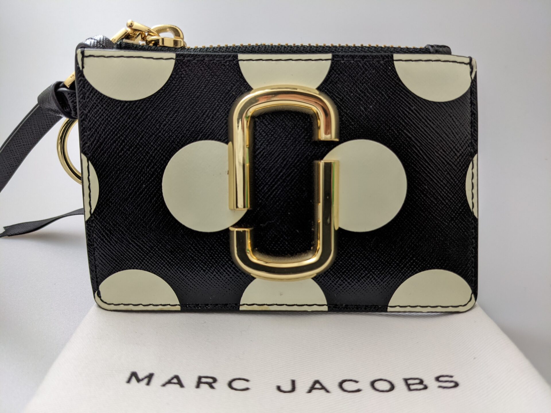 MARC JACOBSMARC JACOBS