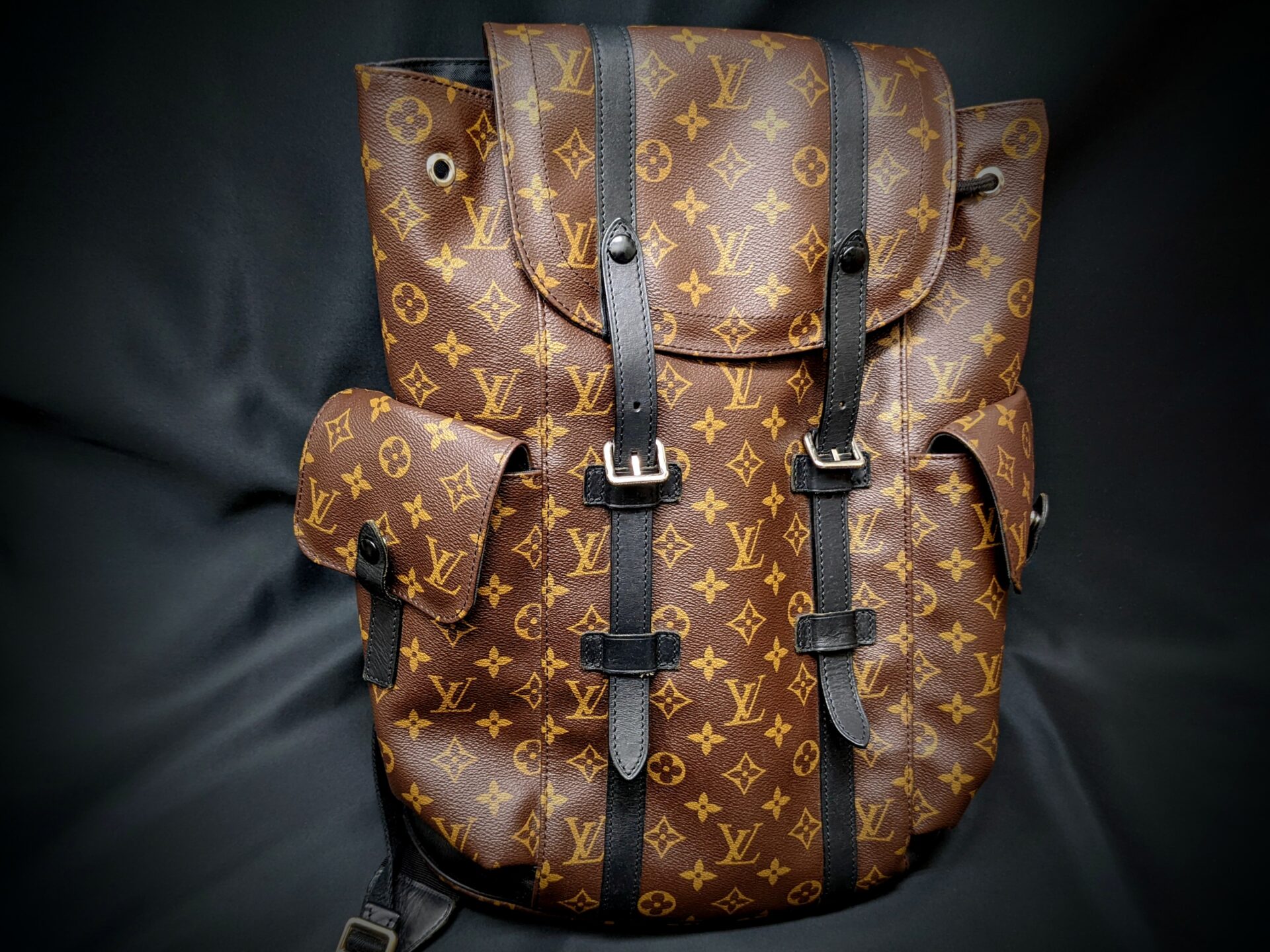 LOUISVUITTONLOUISVUITTON