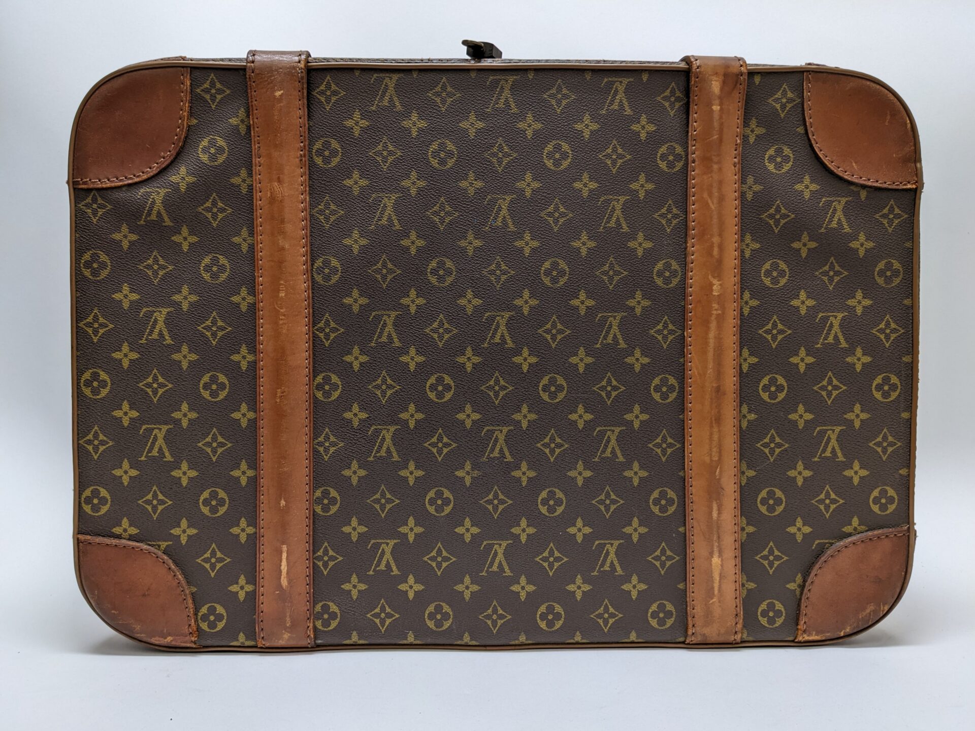 LOUIS VUITTONLOUIS VUITTON